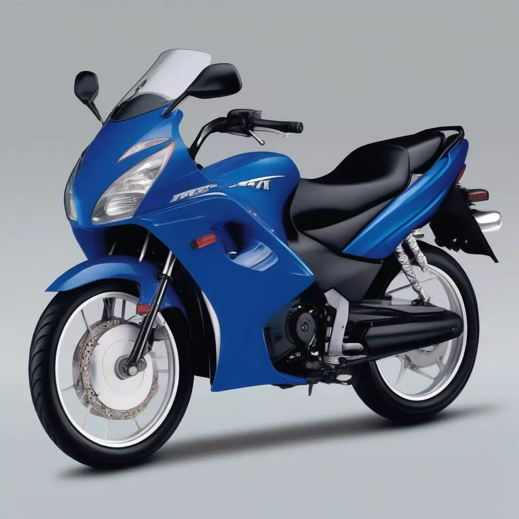 So sánh chi tiết thông số kỹ thuật giữa Wave RSX và xe wave màu cam 2019 phiên bản Alpha