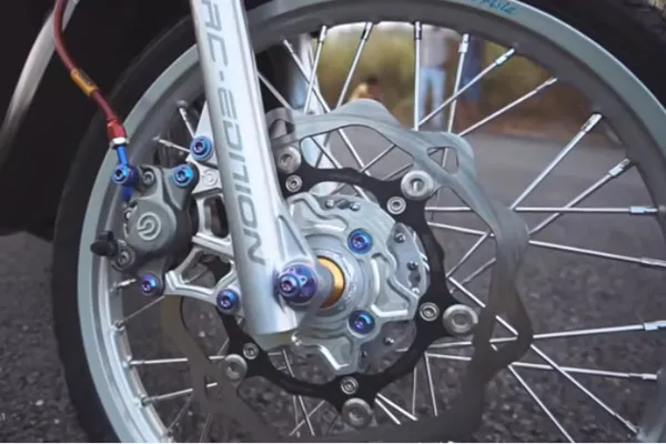 Chi tiết Wave Trung Quốc độ full phụ tùng và ốc Titan