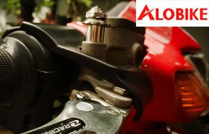 Tay thắng Racing Boy và kính chiếu hậu phong cách kiểng cho xe Wave S 110