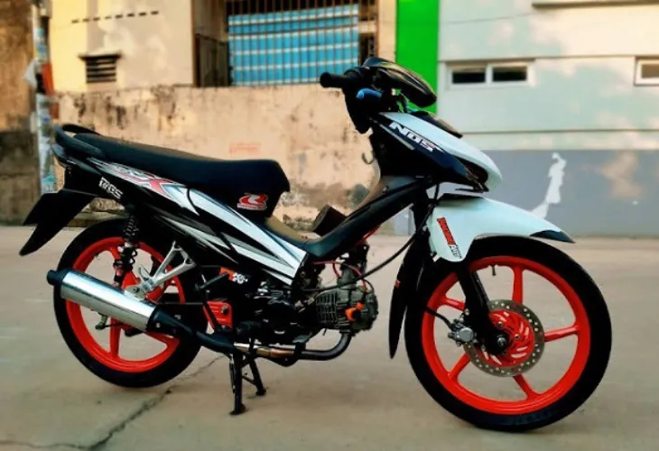 Xe Wave nhỏ dọn kiểng đẹp với các món đồ chơi chất lượng cao và màu sắc nổi bật