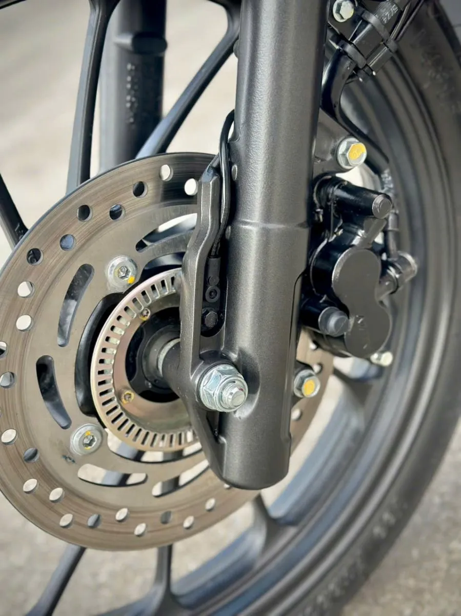 Mặt đồng hồ xe máy SH Mode hiển thị Odo chính xác, minh chứng cho tình trạng xe lướt.