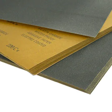 Giấy nhám nước loại mịn dùng trong quá trình xử lý vết trầy sơn xe máy