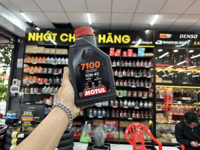 Motul 7100 10W40 1L