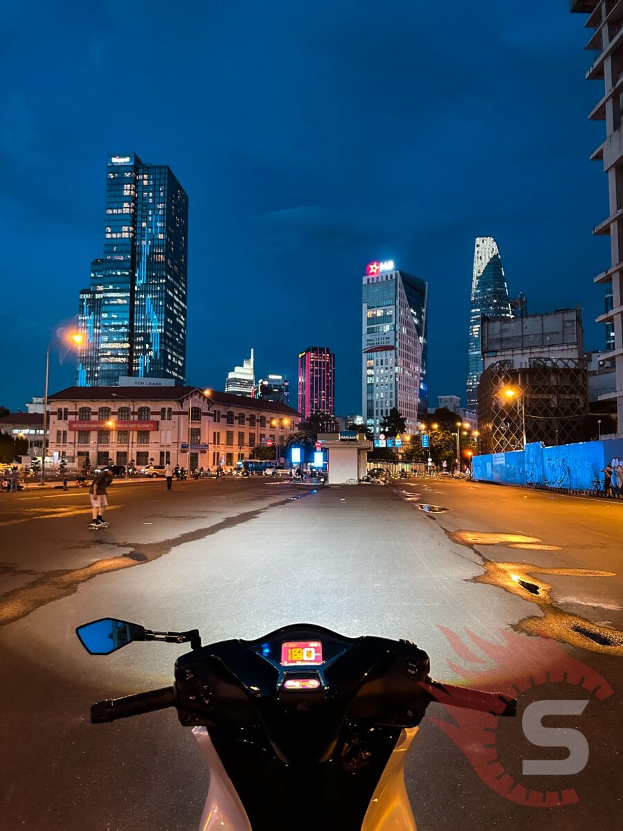 Đèn Pha Xe Wave Alpha: Phân Tích Chuyên Sâu Các Loại Đèn, Tiêu Chuẩn Kỹ Thuật Và Hướng Dẫn Nâng Cấp Tận Gốc