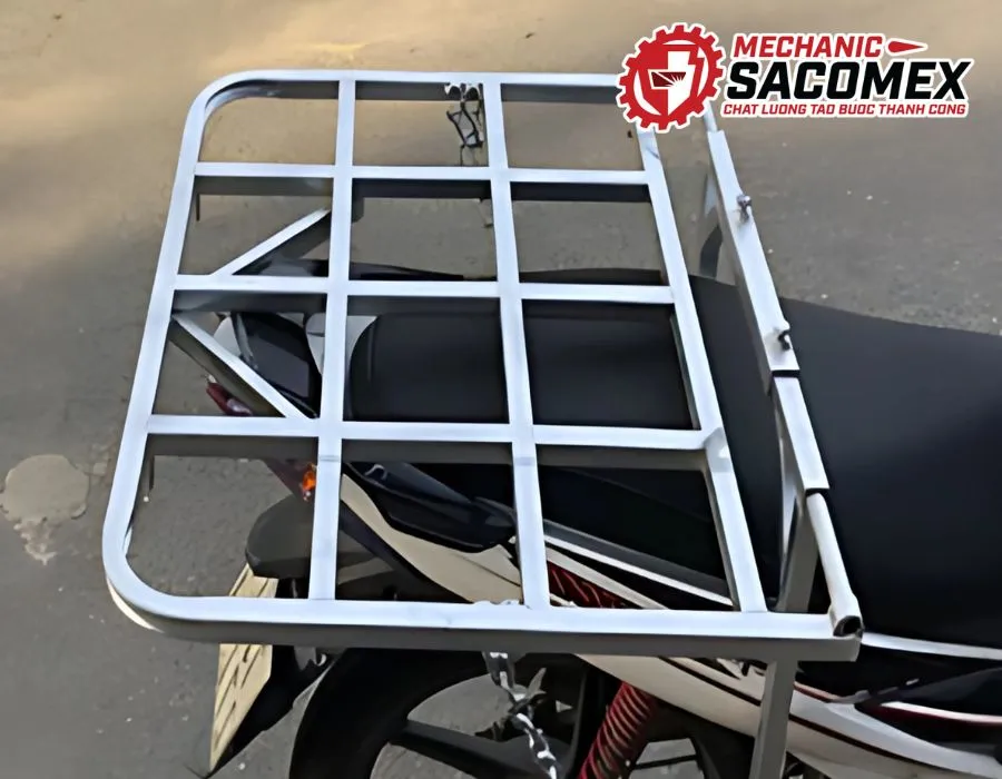 Giá chở hàng SA-202DĐ kích thước lớn lắp trên xe máy Jupiter chuyên chở hàng nặng