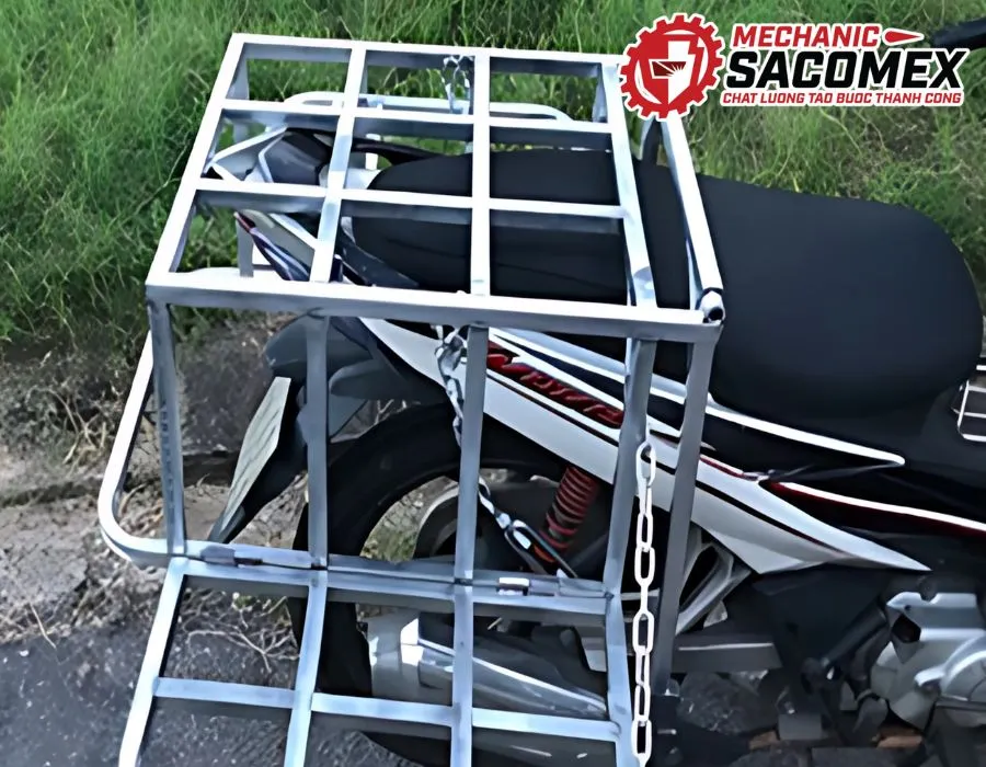 Giá chở hàng SA-204 thiết kế mặt rộng chịu tải 150kg cho xe máy Jupiter