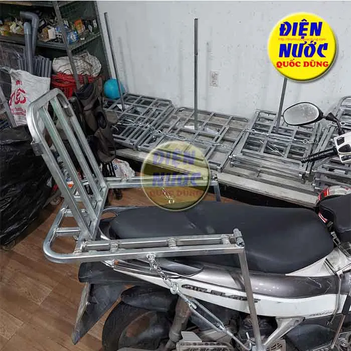 Baga mở yên xe máy kích thước 50x56cm, giải pháp chở hàng an toàn cho xe số 50cc