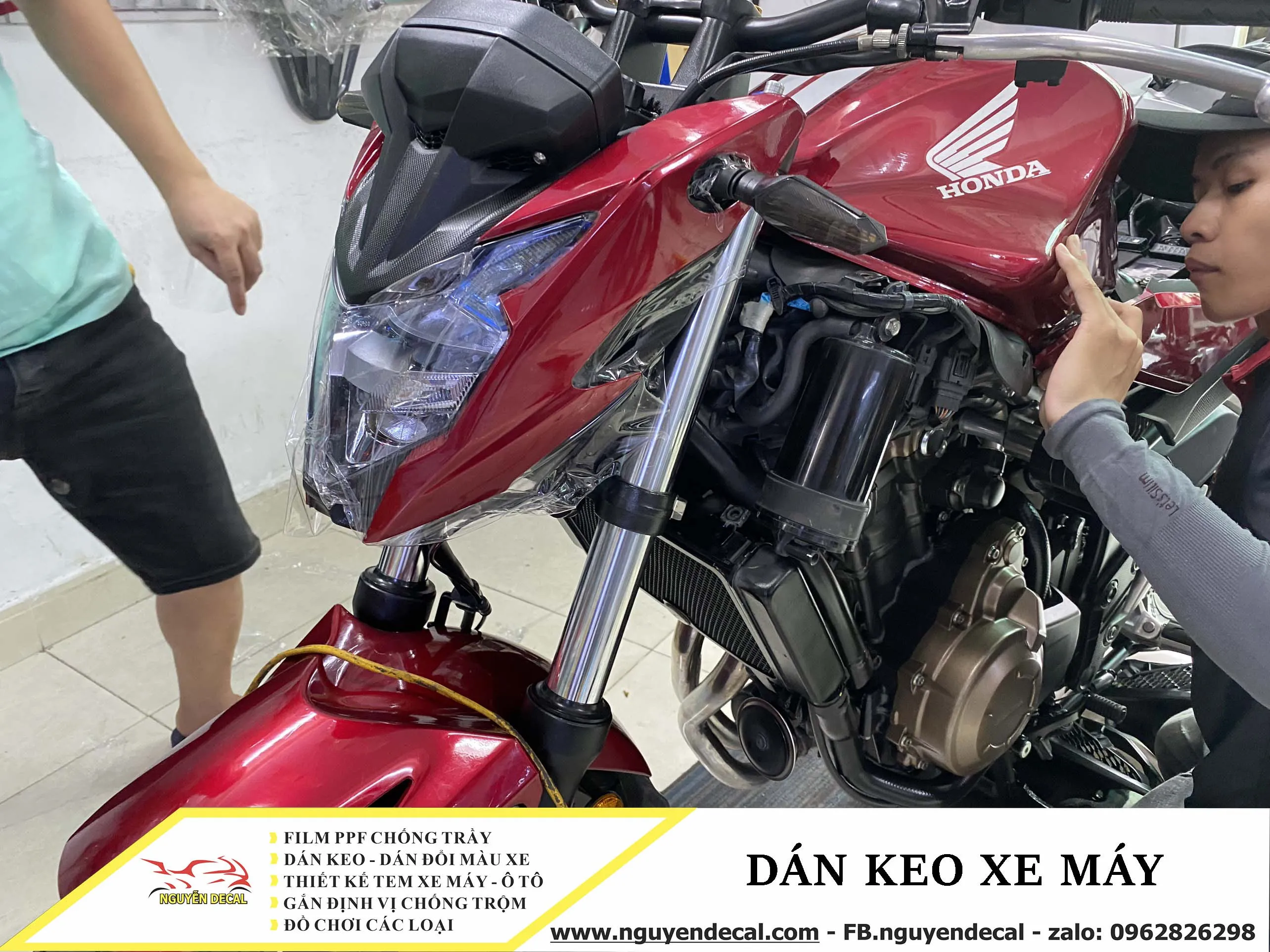 Bảng giá tham khảo chi phí dán keo xe máy chi tiết theo từng dòng xe và chất liệu