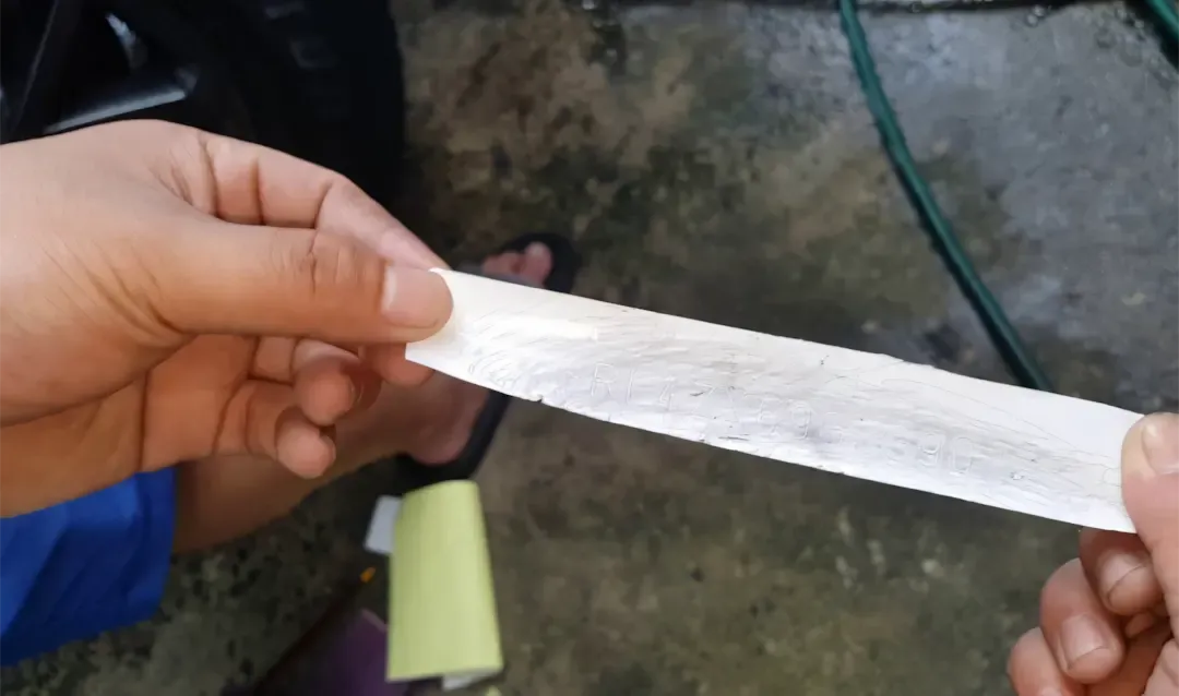 Bộ dụng cụ cần thiết để thực hiện cách cà số khung xe máy điện VinFast