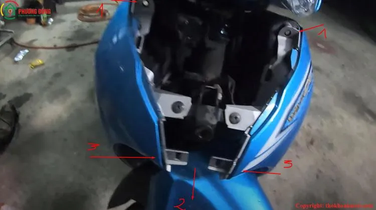 Cách tháo mặt nạ trước xe wave đúng kỹ thuật