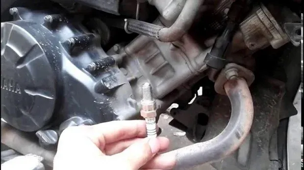 Hậu quả nghiêm trọng khi xe máy bị ngập nước sâu