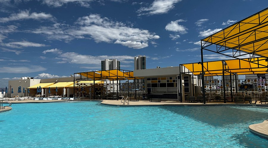 Giá Xe Máy Dream Mới 2024: Phân Tích Chi Tiết Về Chi Phí Và Các Yếu Tố Ảnh Hưởng