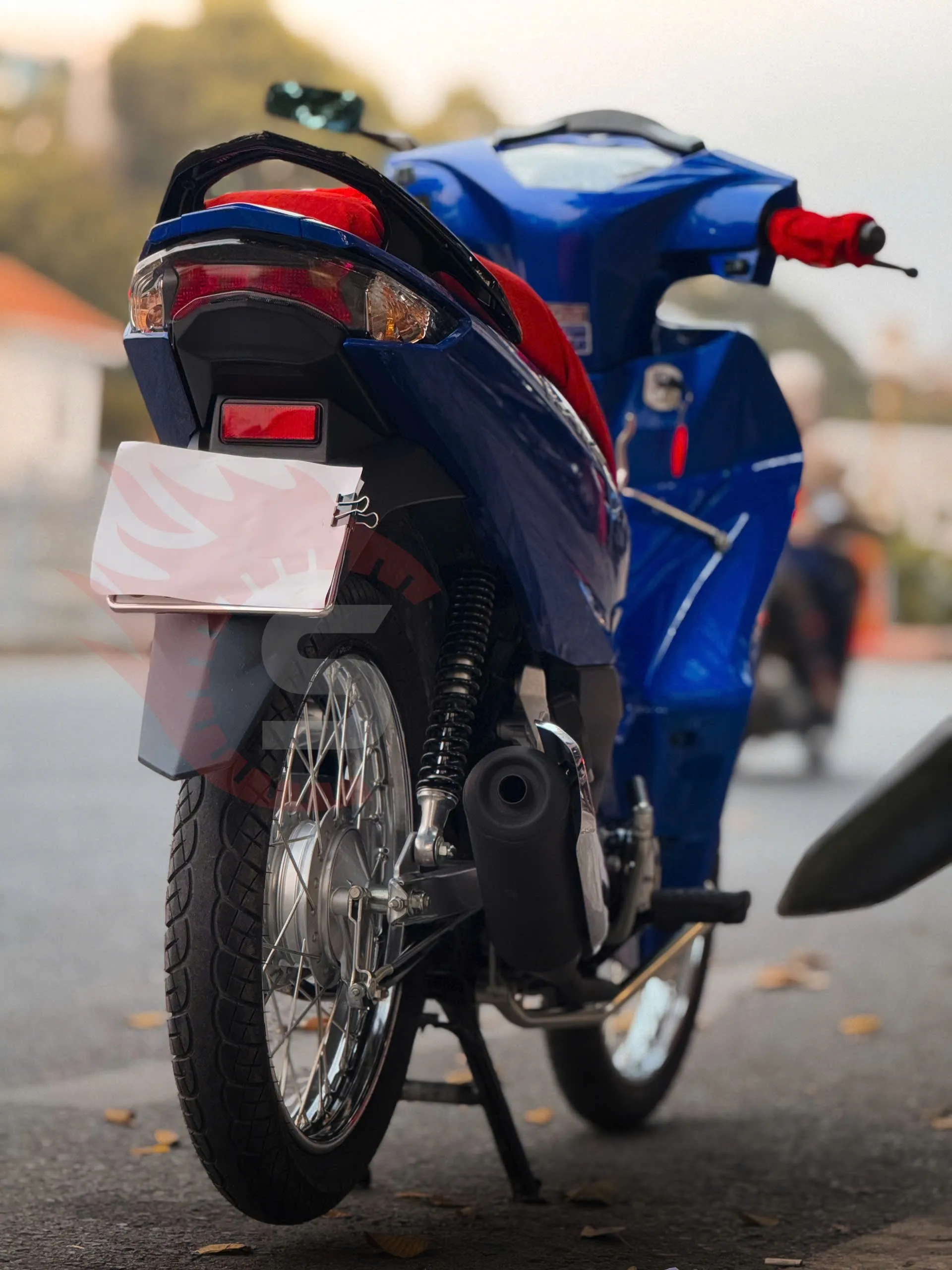 Kỹ thuật dán PPF TPU cho các chi tiết cong của đầu xe Wave Thái