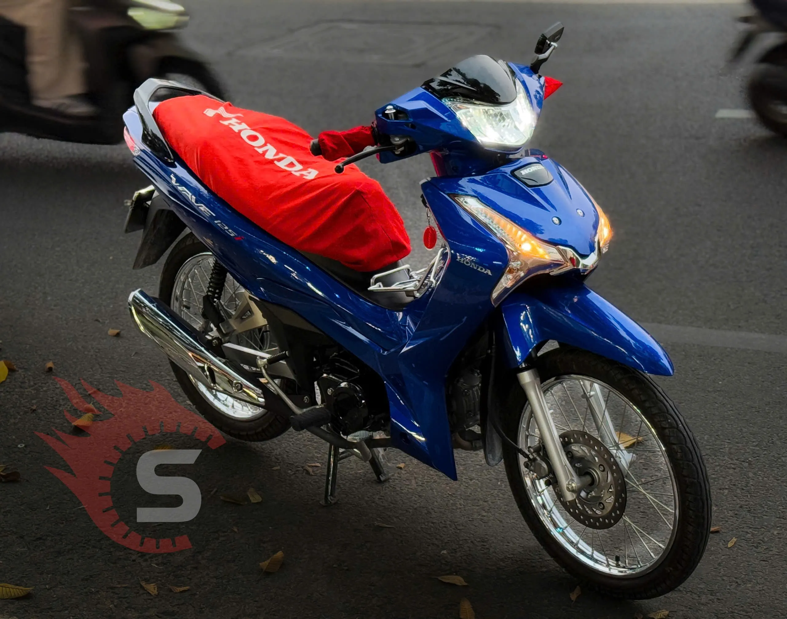 Dán PPF TPU bảo vệ toàn diện phần đầu xe Wave Thái 125i