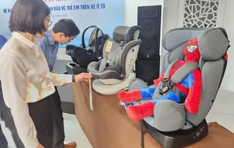 Ghế Ngồi Xe Wave Cho Bé: Phân Tích Chuyên Sâu Các Loại Ghế An Toàn, Tiện Lợi Nhất 4 Ghế Ngồi Xe Wave Cho Bé: Phân Tích Chuyên Sâu Các Loại Ghế An Toàn, Tiện Lợi Nhất