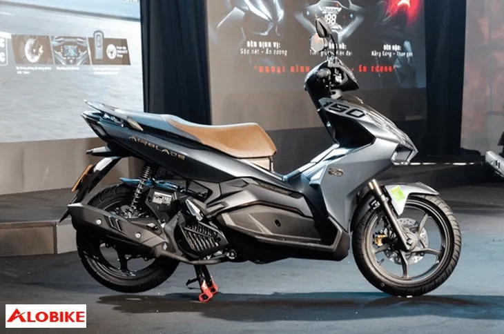 Air Blade 150cc với giá lăn bánh và giá các loại xe máy của honda theo phân khối