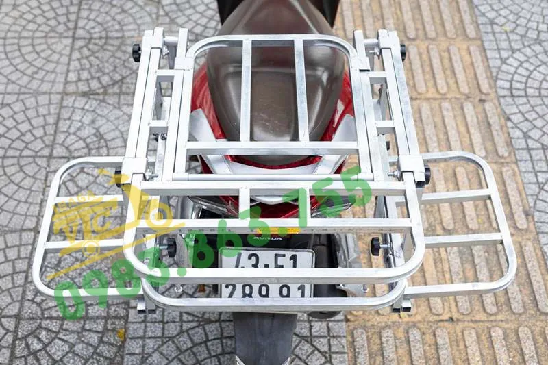 Giá để hàng xe máy có cánh lắp ráp dễ dàng