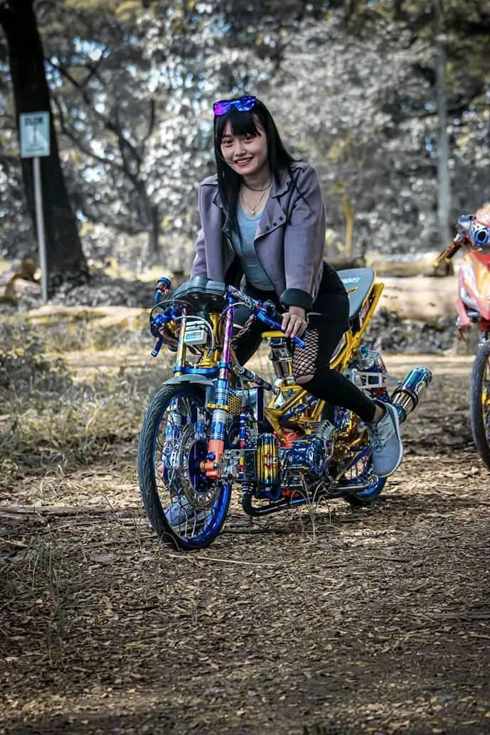 Xe độ kiểng: Hãy cùng chúng tôi khám phá thế giới độ xe kiểng độc đáo và tuyệt vời nhất! Với các chi tiết kim loại tinh tế, mức hạn chế động cơ cao cấp và điều chỉnh hoạt động tinh tế, chiếc xe độ kiểng là một tác phẩm nghệ thuật di động. Hãy để hình ảnh này kết nối trái tim bạn với đam mê độ xe!