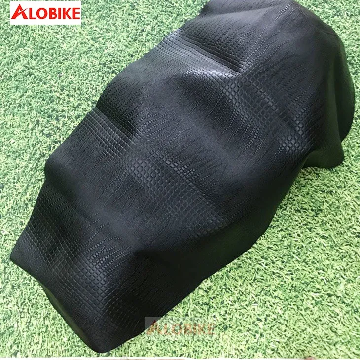 Hình ảnh mô tả chiếc yên xe máy được bọc theo phong cách thể thao với các đường gân nổi