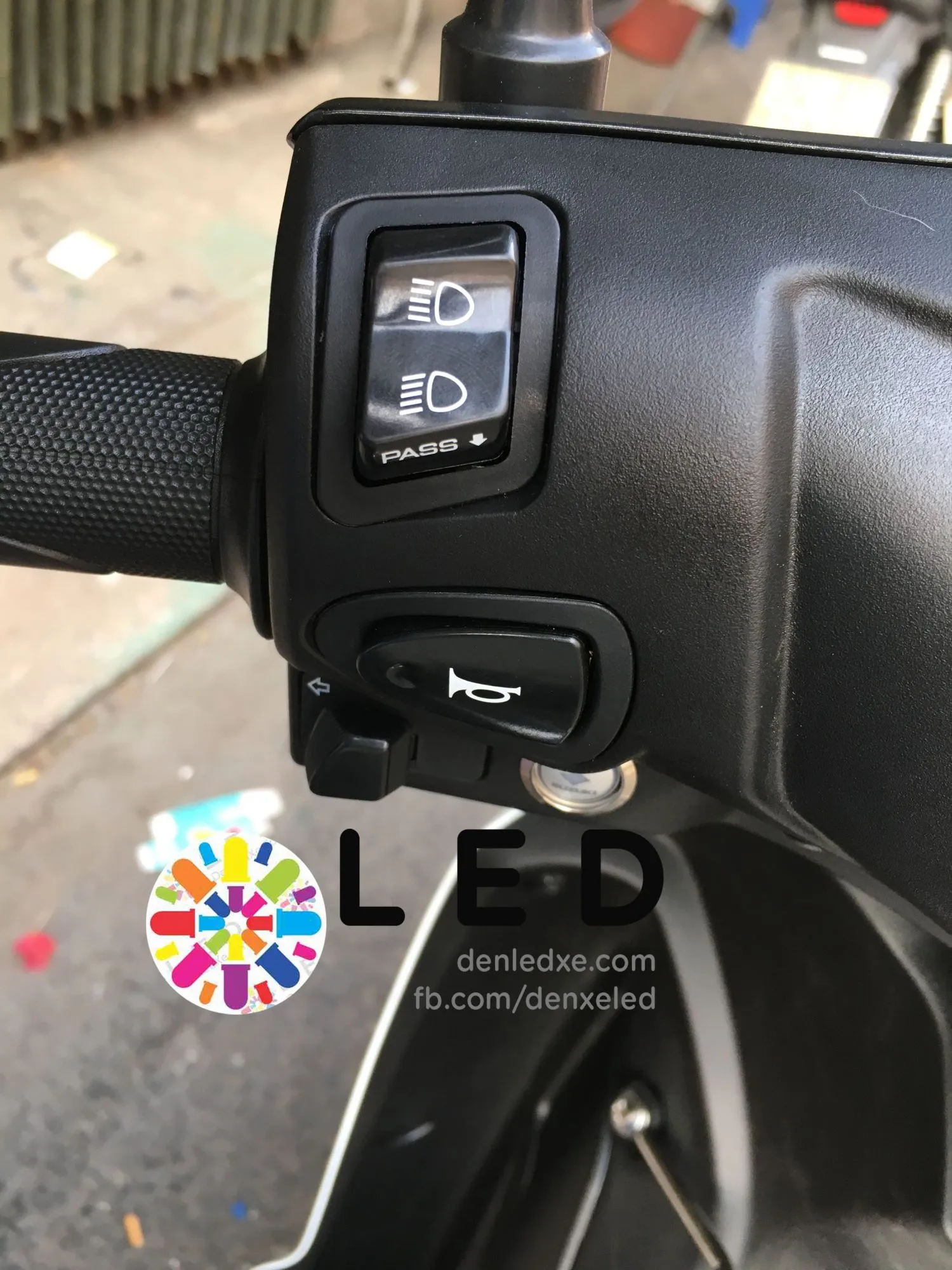 Cận cảnh đèn pha LED trên xe Wave Alpha 110, tạo vẻ ngoài hiện đại