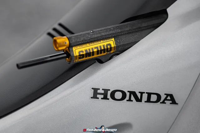 Trợ lực Ohlins Moto GP ty đen, chi tiết đắt giá hơn trăm triệu