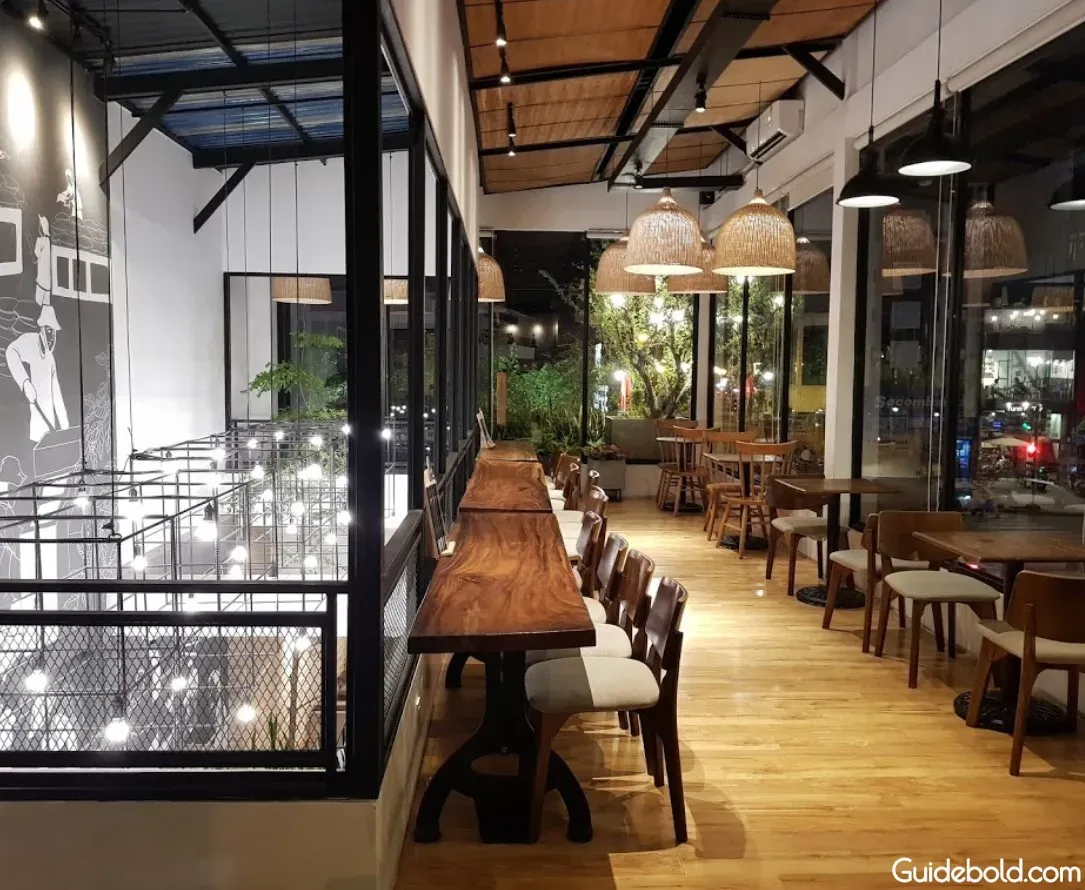 Không gian nội thất hiện đại và thoáng đãng của The Coffee House chi nhánh Hải Phòng