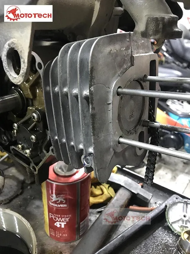 Hình ảnh cận cảnh quá trình làm hơi xe Dream Việt, đảm bảo kỹ thuật chính xác