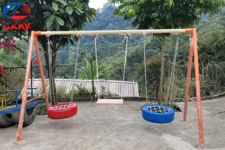 làm xích đu bằng lốp xe máy-5