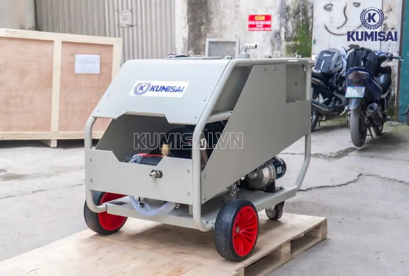 Máy bơm rửa xe máy Kumisai
