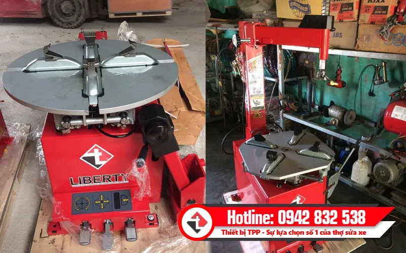 Máy ra vào lốp chuyên dụng giúp việc tháo lốp xe máy nhanh chóng