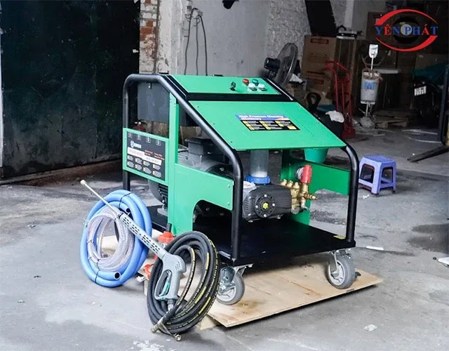 Mua máy bơm rửa xe 3 pha Kumisai KMS-350/15 siêu lớn