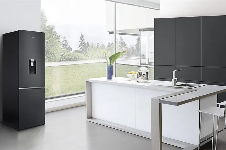 Đặt tủ lạnh Samsung ở nơi thoáng mát, tránh ánh nắng trực tiếp