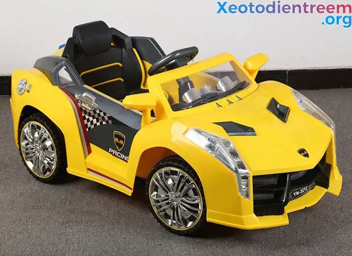 Ô tô điện cho bé địa hình