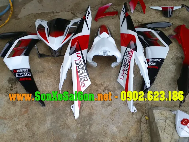 Sơn tem đấu xe Honda Wave RSX màu trắng đỏ đen