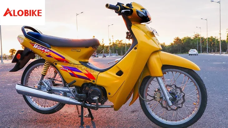 Dàn áo xe máy sau khi được sơn lại