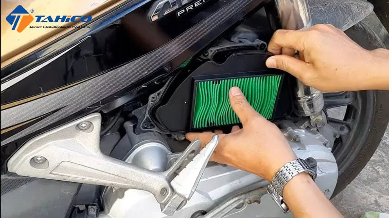 Những bước chi tiết chuẩn bị trước khi vệ sinh lọc gió