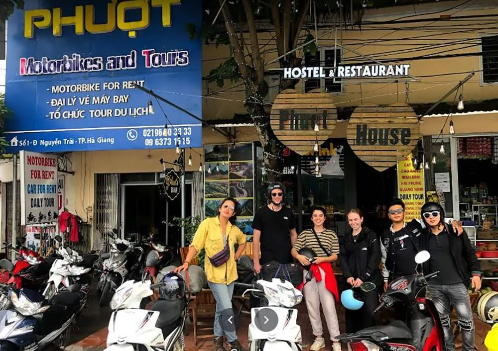 Phượt House là địa chỉ thuê xe được nhiều bạn trẻ lựa chọn
