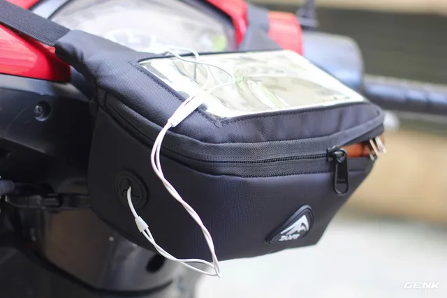 Túi treo ghi đông xe máy có ngăn đựng điện thoại cảm ứng