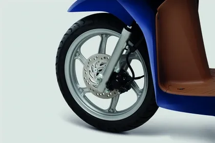 Thiết kế mâm đúc và lốp không săm của Vision, điểm nhấn trong gói làm mới xe