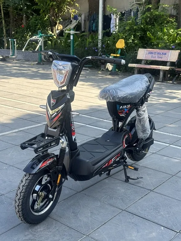 Xe Đạp Điện M133 Có Bàn Đạp Dành Cho Học Sinh