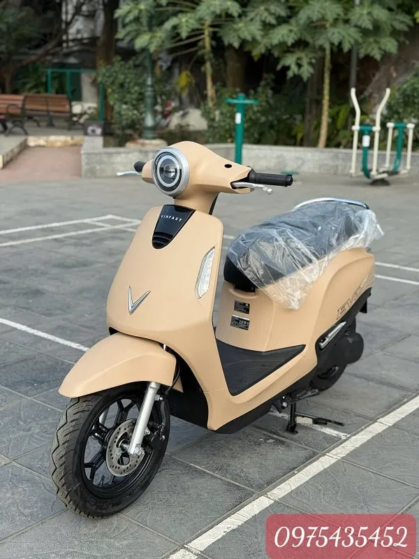 Xe máy điện Vinfast EvoGrand màu vàng cũ giá rẻ tại Bình Dương