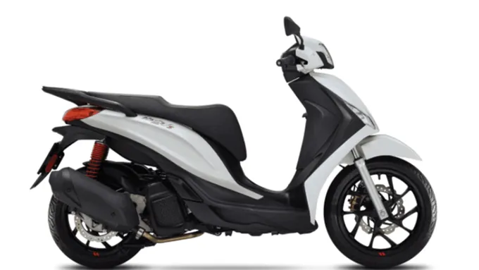Piaggio Liberty 125 được phân phối với ba phiên bản chính: Liberty 125 One, Liberty 125 S và Liberty 125 #25