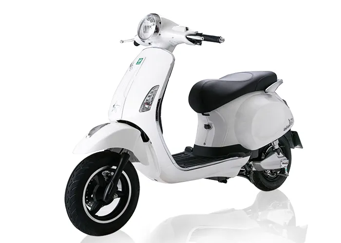 Xe máy điện Pega Aura màu trắng sang trọng