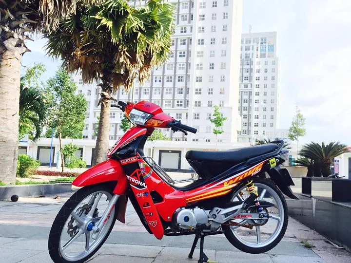 Toàn cảnh chiếc xe Wave độ côn tay với nhiều phụ kiện kiểng cao cấp