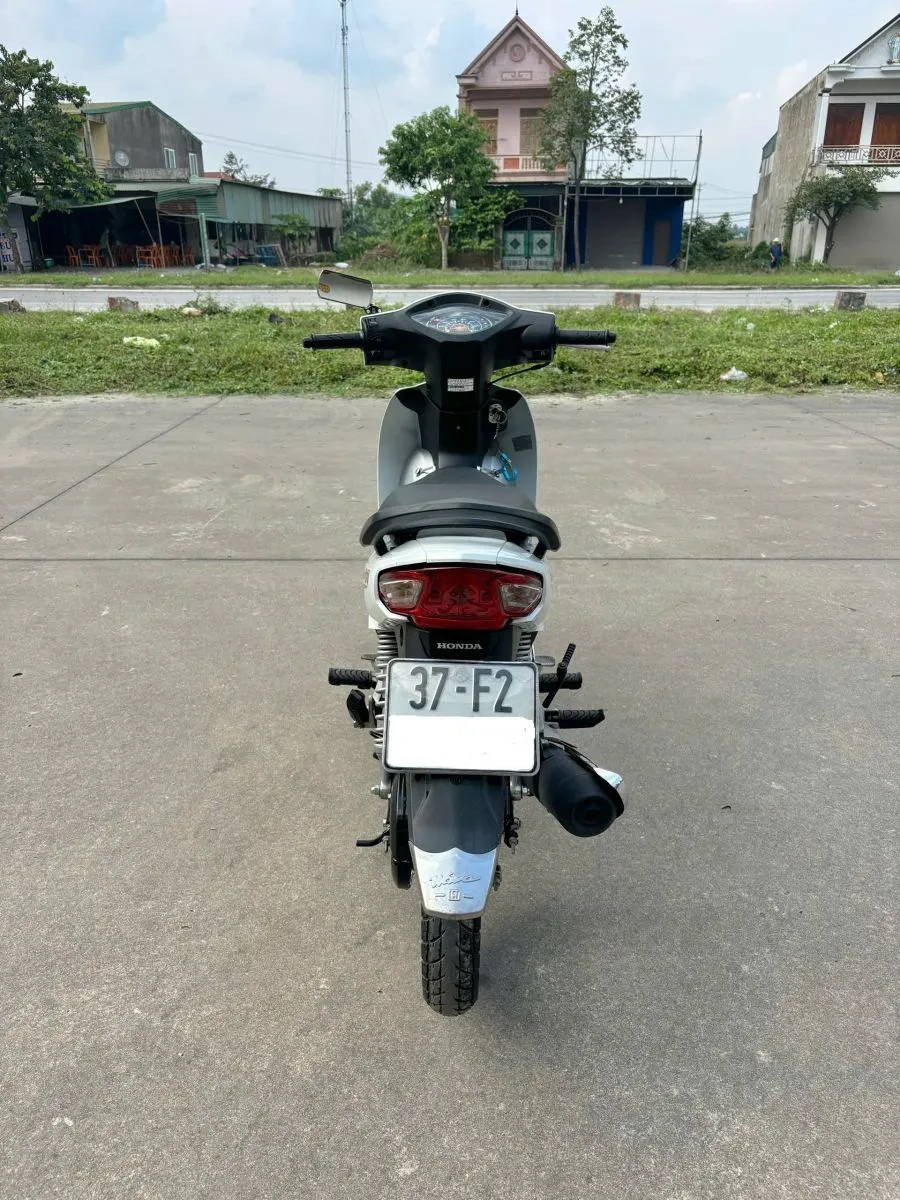 Chi tiết khóa xe của Honda Wave Alpha 110