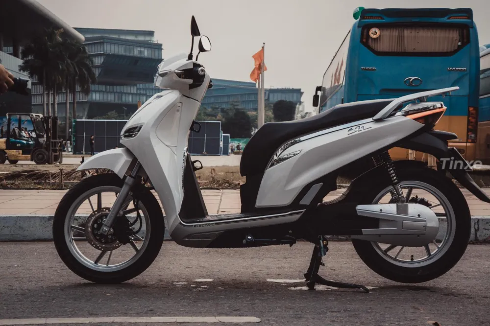 Toàn cảnh thiết kế ngoại thất sang trọng của mẫu xe máy điện Pega eSH