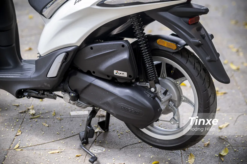 Động cơ iGet 50cc là bước tiến công nghệ giúp xe vận hành êm ái và tiết kiệm xăng hơn các thế hệ trước.