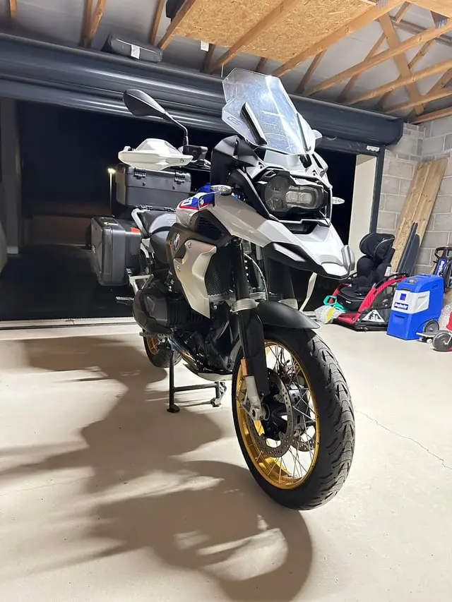 Cách Xóa Vết Trầy Xe Máy Hiệu Quả Tại Nhà Cho Mọi Loại Xe