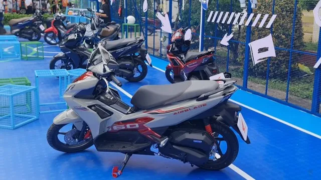 Bảng giá xe máy Honda Air Blade mới nhất tháng 10/2025- Ảnh 1.