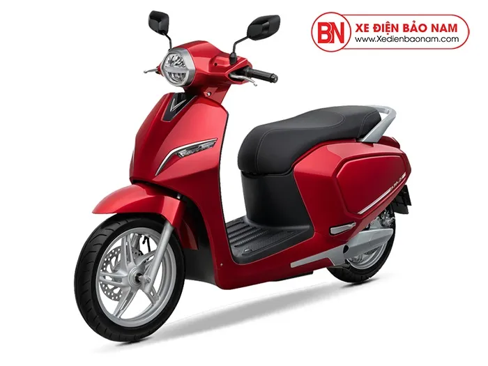 Xe máy điện Vinfast Klara A2 phiên bản màu đỏ nổi bật và đầy cá tính